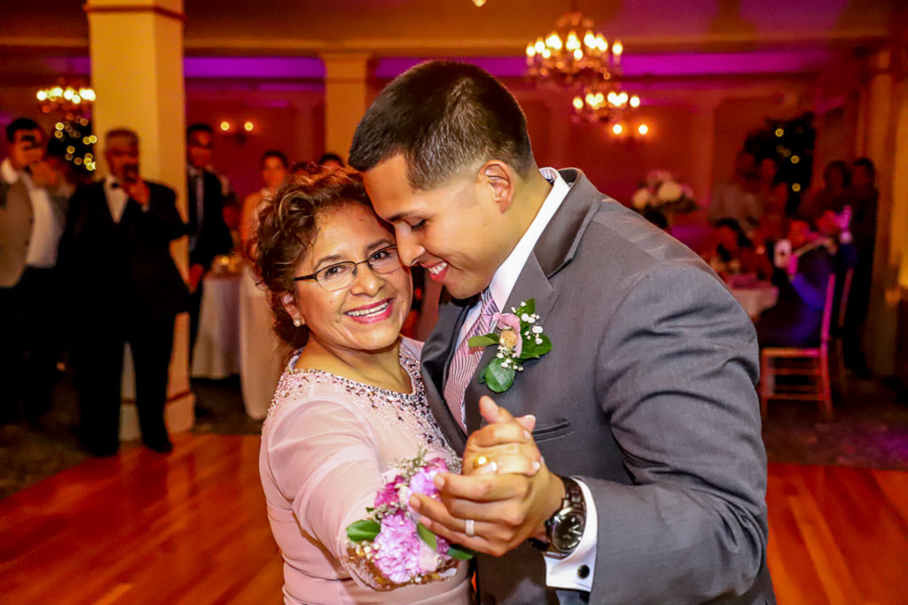 Mother/son dance - White Mountains Wedding Photography